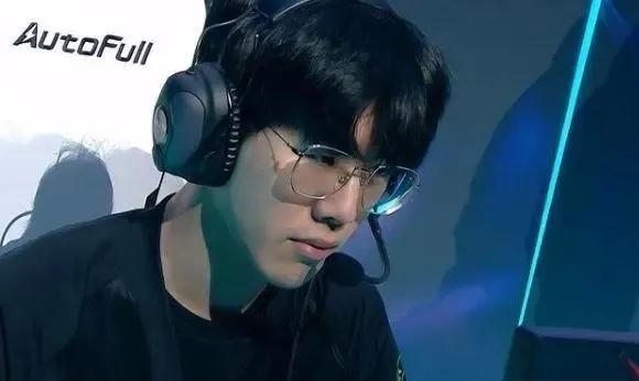 0米蛙泳和 0米蛙泳和